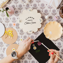 Load image into Gallery viewer, Beginners Flower Press Kit