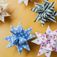 Load image into Gallery viewer, German Froebel Paper Stars Kit