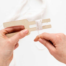 Load image into Gallery viewer, Wooden Pom Pom Maker