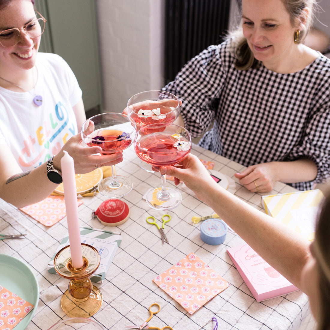 Cocktails & Crafting Party