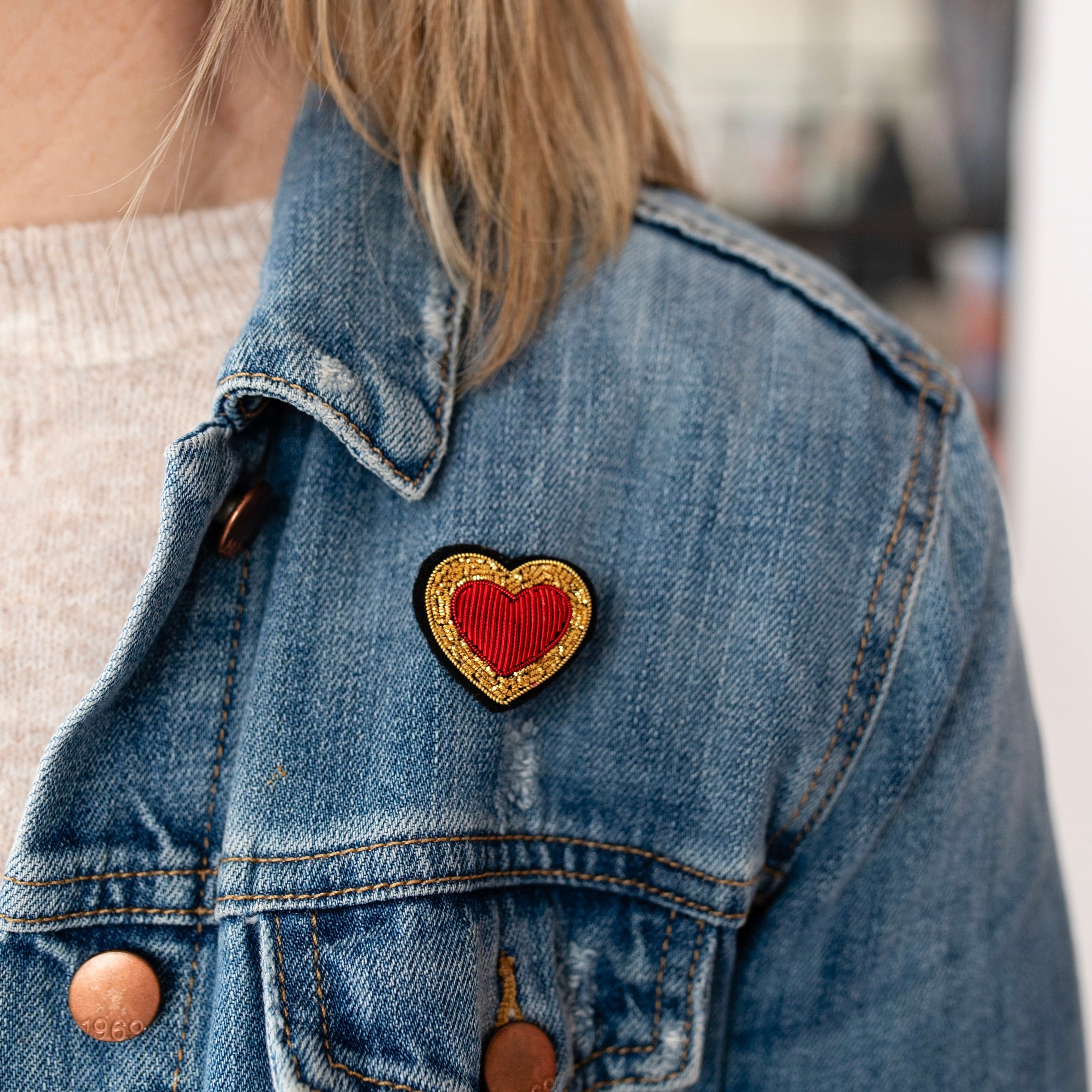 Goldwork Heart Brooch Hoop Club Box