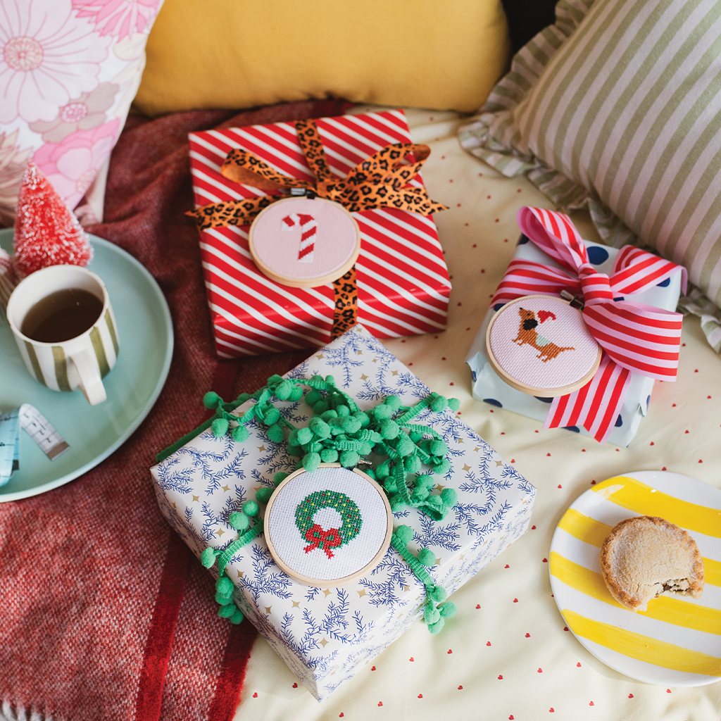 Robin & Berry Cross Stitch Kit