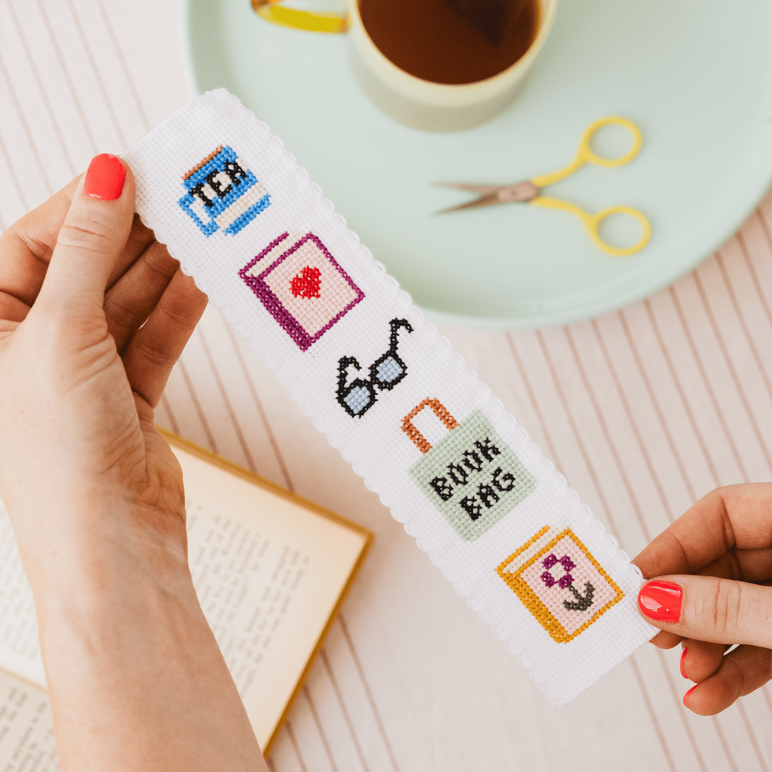 Cotton Clara Bookish Bookmark PDF Pattern – Instant Download