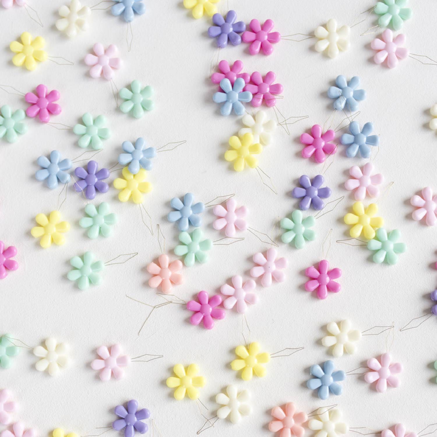 Cotton Clara Flower Needle Threaders (Pack of 3)