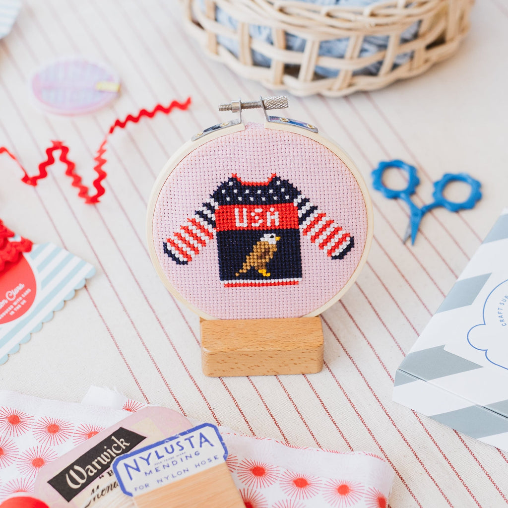 Cotton Clara USA Jumper Cross Stitch Kit