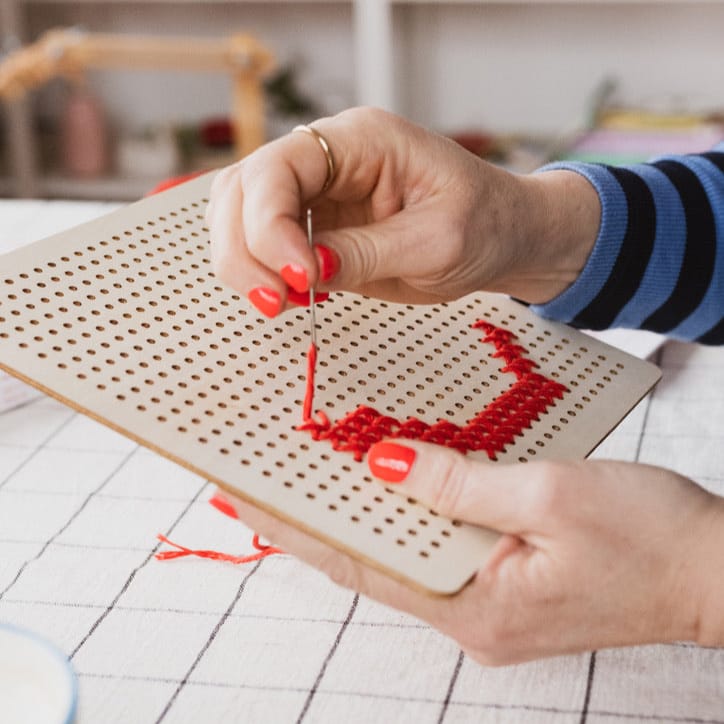 Cotton Clara Wooden Boards Pegboard Embroidery Board Kit