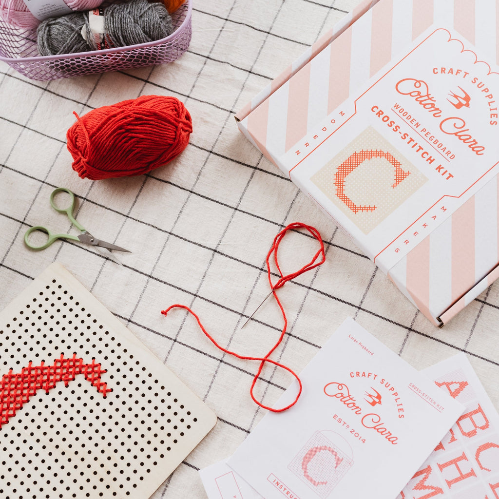 Cotton Clara Wooden Boards Pegboard Embroidery Board Kit
