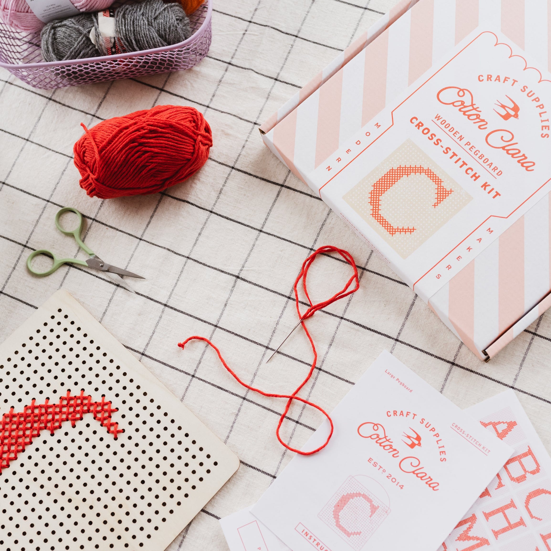 Cotton Clara Wooden Boards Pegboard Embroidery Board Kit