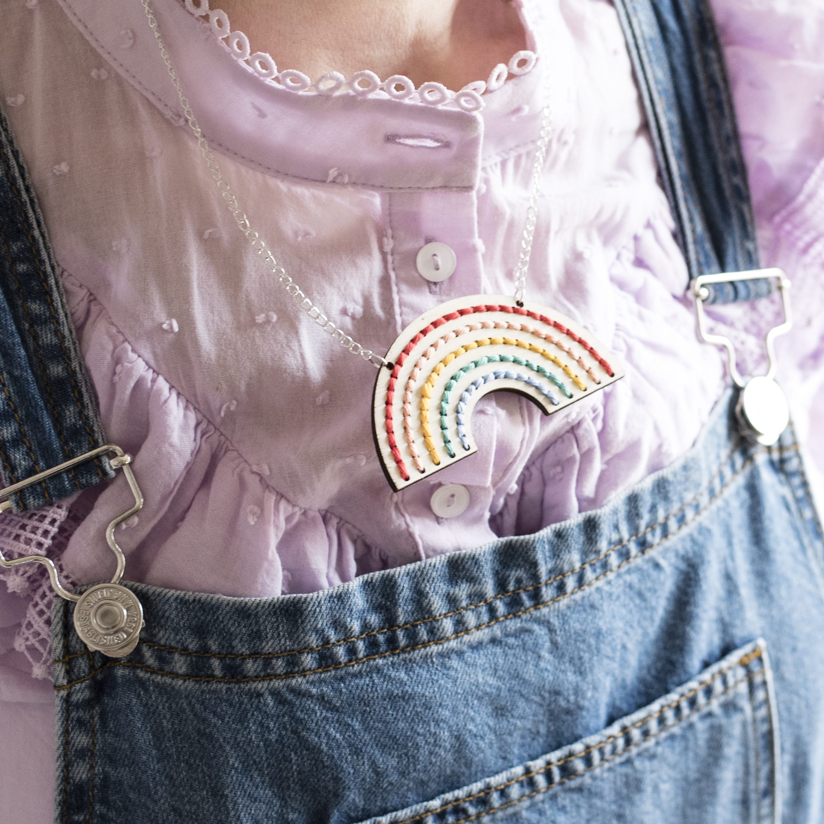 Cotton Clara Wooden Boards Rainbow Necklace Embroidery Board Kit
