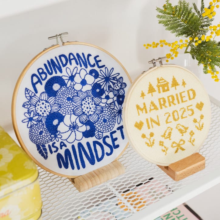 Cotton Clara Wooden Embroidery Hoop Holder/Display Stand