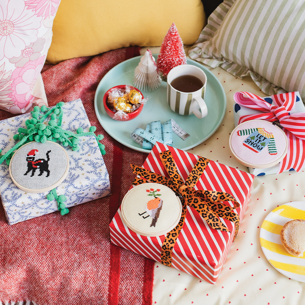 Cardinal Cross Stitch Kit