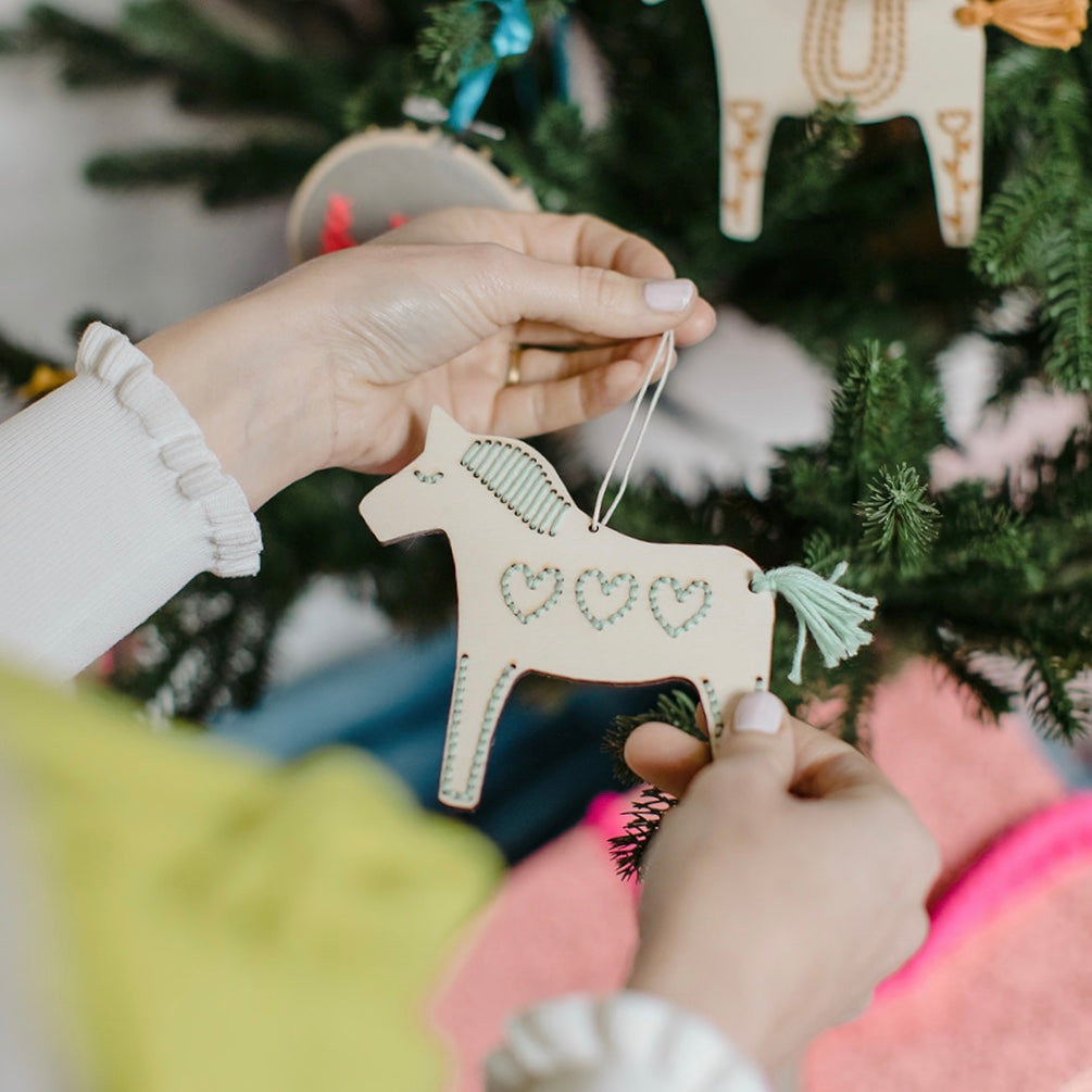 Dala Horse Wooden Embroidery Board Kit
