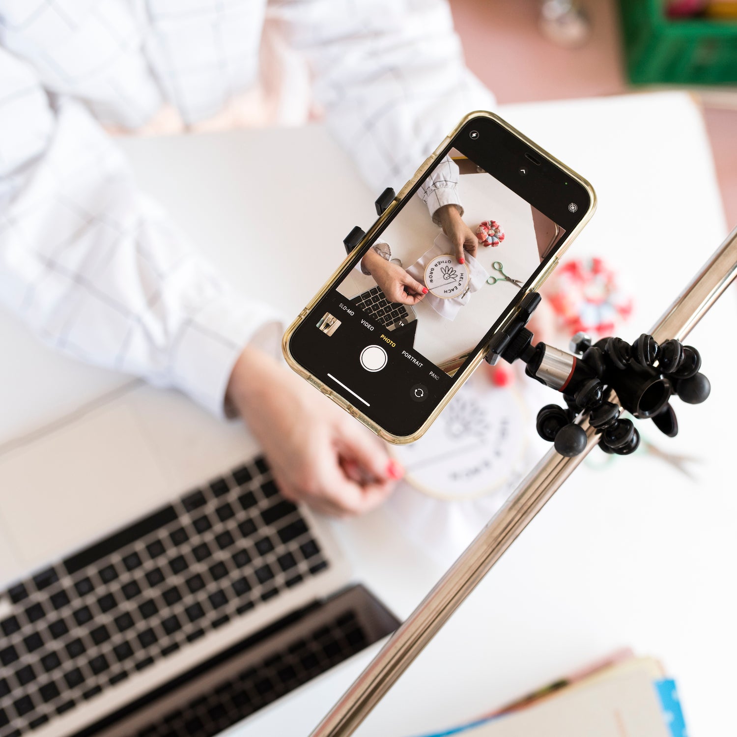 Help Each Other Grow Embroidery Hoop Kit