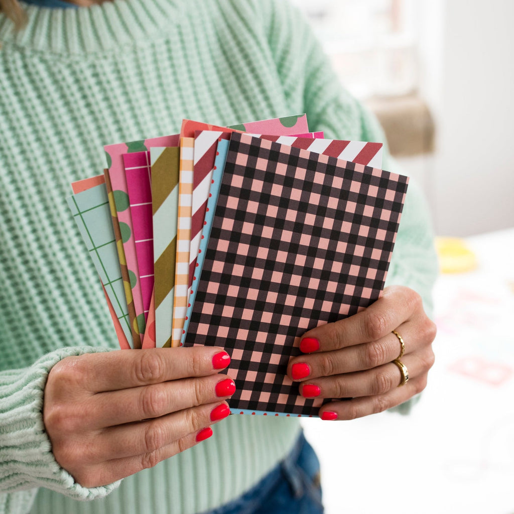 Merry & Bright Garland 8