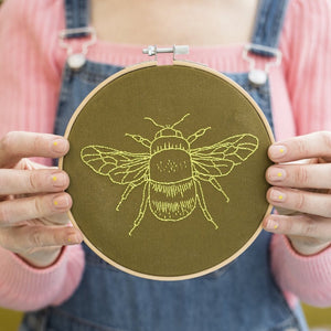 Bee Hoop Embroidery Kit khaki neon yellow