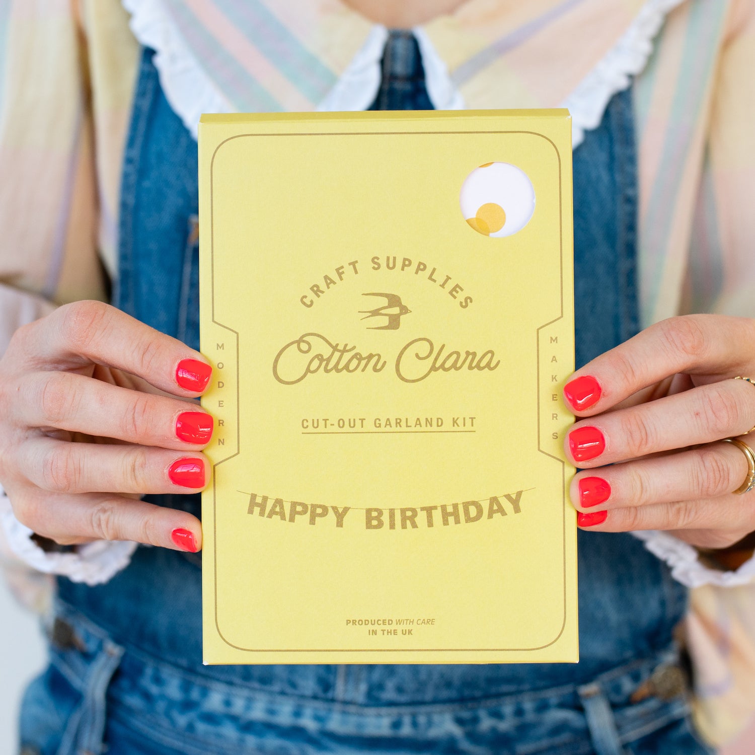 cut out garland postcard banner - happy birthday