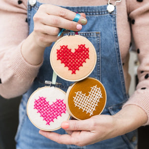Felt heart embroidery hoop kit