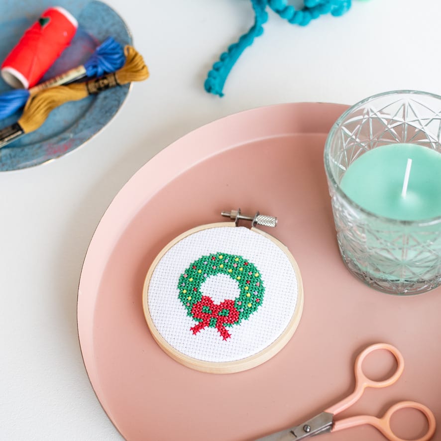Cotton Clara Cross Stitch Kit Christmas Wreath Cross Stitch Kit