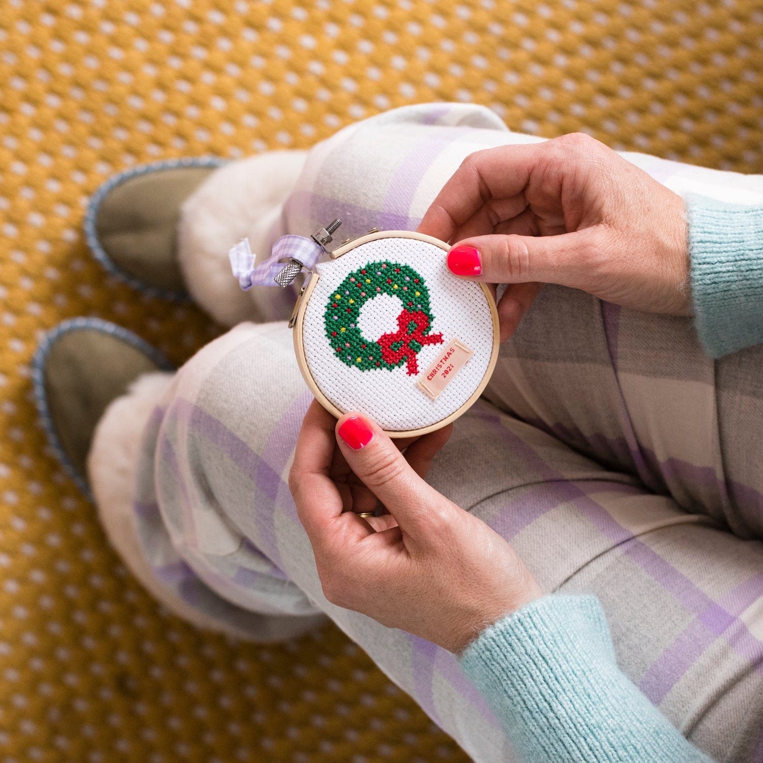 Cotton Clara Cross Stitch Kit Christmas Wreath Cross Stitch Kit
