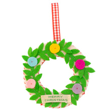 Load image into Gallery viewer, Felt Sewing Kit Wreath 